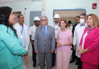 Minsa y el despacho de la Primera Dama colocan la primera palada para la ampliación de la Sala de Salud Mental en el HSMA