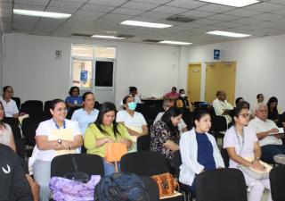 Región de Salud de Colón brinda orientación sobre prevención enfermedades de transmisión sexual a estudiantes 