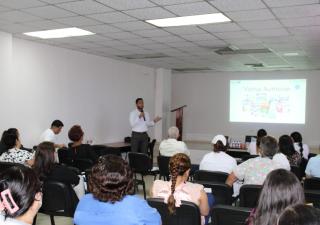 Minsa Colón realiza actividades de prevención con adultos mayores del sector del Lago Gatún