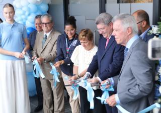  Autoridades del Minsa participan de la apertura de la Clínica San Fernando Brisas  