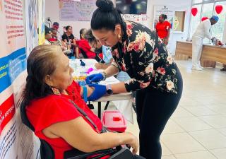 Centros de salud de la Región Metropolitana refuerzan con docencia diversos temas de salud pública  