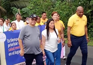 En Panamá Norte realizan caminata para llamar la atención sobre el día mundial de la salud mental