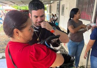 Región de Salud de Herrera promueve el bienestar con feria integral en La Arena