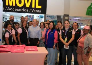 Más de mil personas recibieron atención de salud gratuita durante feria del Minsa en el marco de la Campaña de la Cinta Rosada y Celeste
