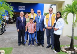 Minsa y Club Activo 20-30 fortalecen la rehabilitación médica en el INMFRE