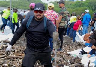 Minsa participa en jornada de limpieza e insta a la ciudadanía a prevenir el dengue mediante el manejo responsable de desechos