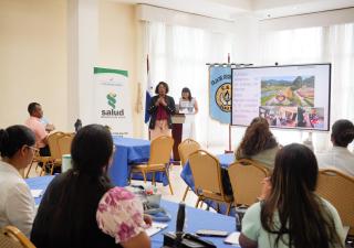 Actualizan y fortalecen conocimientos de cuidados paliativos a  funcionarios de Panamá Norte
