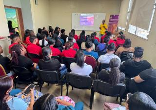 Minsa fortalece la promoción de la salud con conversatorio sobre diabetes y prevención del tabaquismo