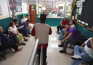 La Región Metropolitana de Salud refuerza acciones contra el dengue en Pueblo Nuevo