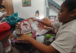 Centro de Salud de El Chorrillo promueve la prevención del dengue en concurso estudiantil
