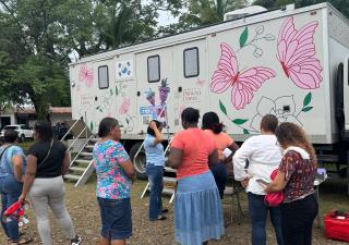 Panamá Este fortalece la prevención y acerca servicios de salud a más de 570 personas con la gira "Amor sobre Ruedas" 