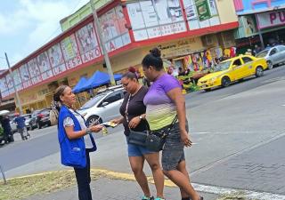 Minsa sale a las calles de Colón en campaña de prevención y detección de casos de VIH