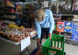 Salud continúa con los operativos  en establecimientos de expendios de alimentos en Paraíso en San Miguelito