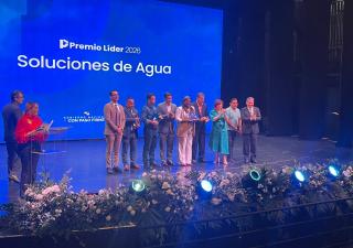 Viceministro de Salud participa en la entrega del Premio Líder 2026 que reconoce la gestión local y el desarrollo comunitario