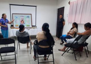 Minsa Los Santos fortalece la promoción de la lactancia materna