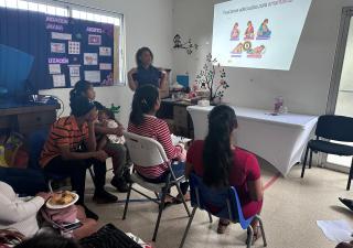 Minsa orienta sobre lactancia materna en la transístmica de Colón. 